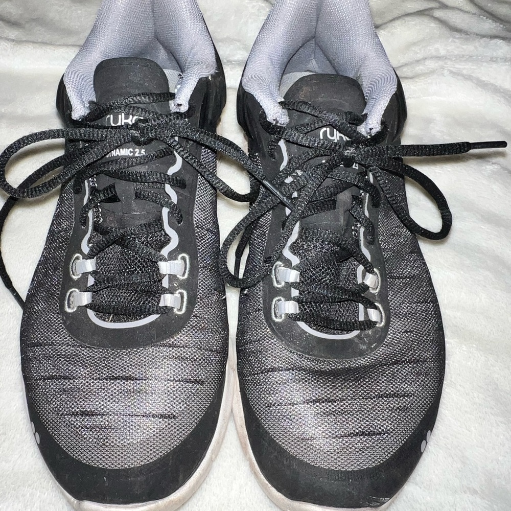 Ryka Size 9… 🖤 Running - Walking Shoe..
